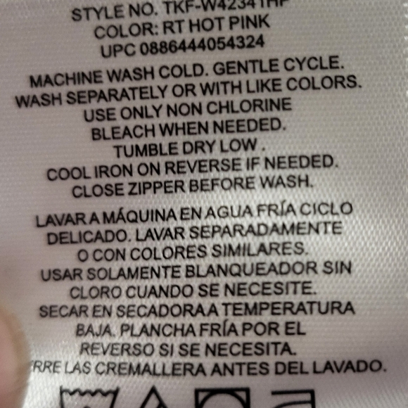 Realtree - Arctic Shield Pink Camo Half Zip Pullover w/Thumb Holes - Size L - Picture 3 of 8